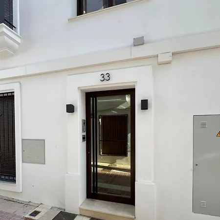 San Ramon, 33 Bb Apartmán *