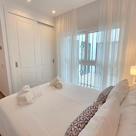 New! Junto A La Playa Y Casco Historico - 2 Dobles - 80 M2